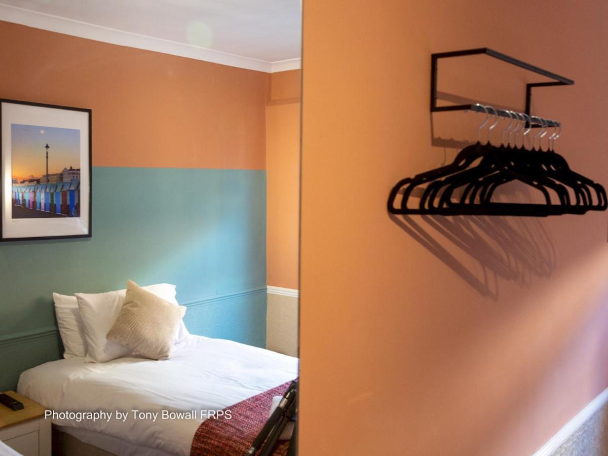 Pass The Keys Room 14 Twin The Blessed Elizabeth Boutique Suite Brighton Exterior foto